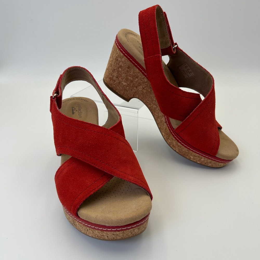 Clarks Giselle Dove Sz 8.5 Timeless Classy Red Cork Wedge Sandals Slingback